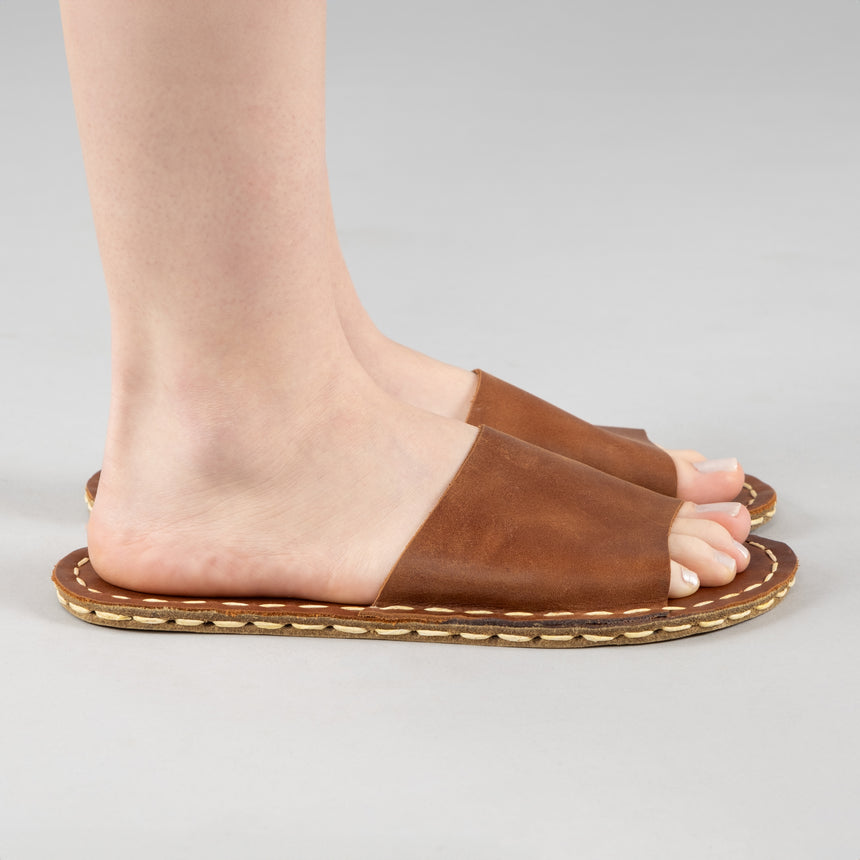 Lion Barefoot Slide Sandals