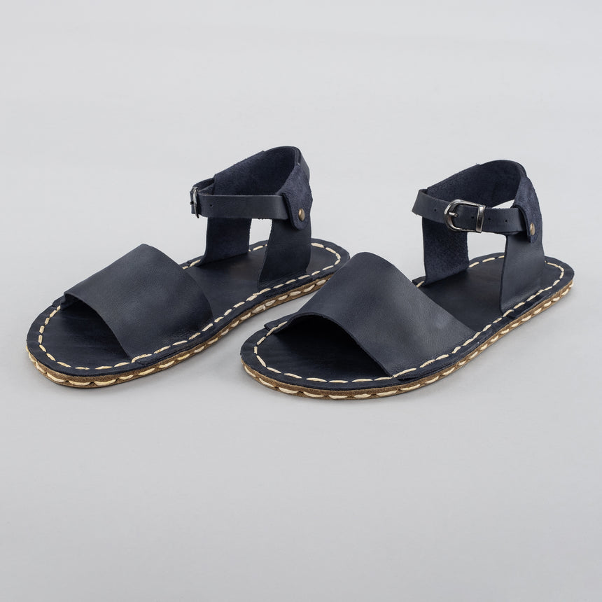 Blaue Barfußsandalen mit offener Spitze