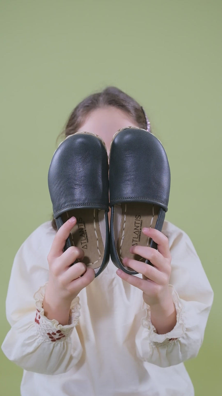 Kid's Green Barefoot Loafers