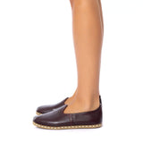 Kastanienbraune Slip-On-Schuhe für Damen