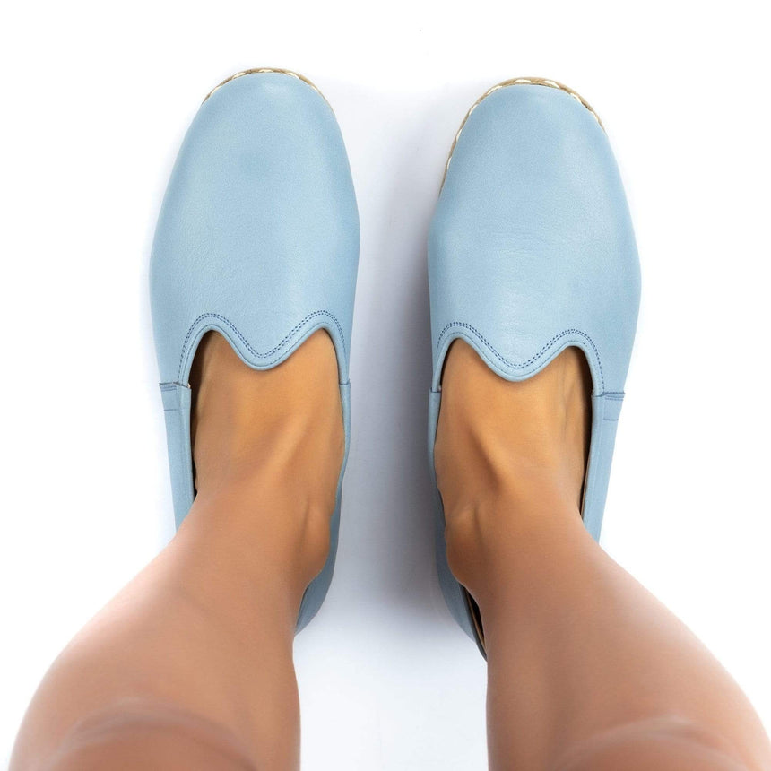 Himmelblaue Slip-On-Schuhe für Damen